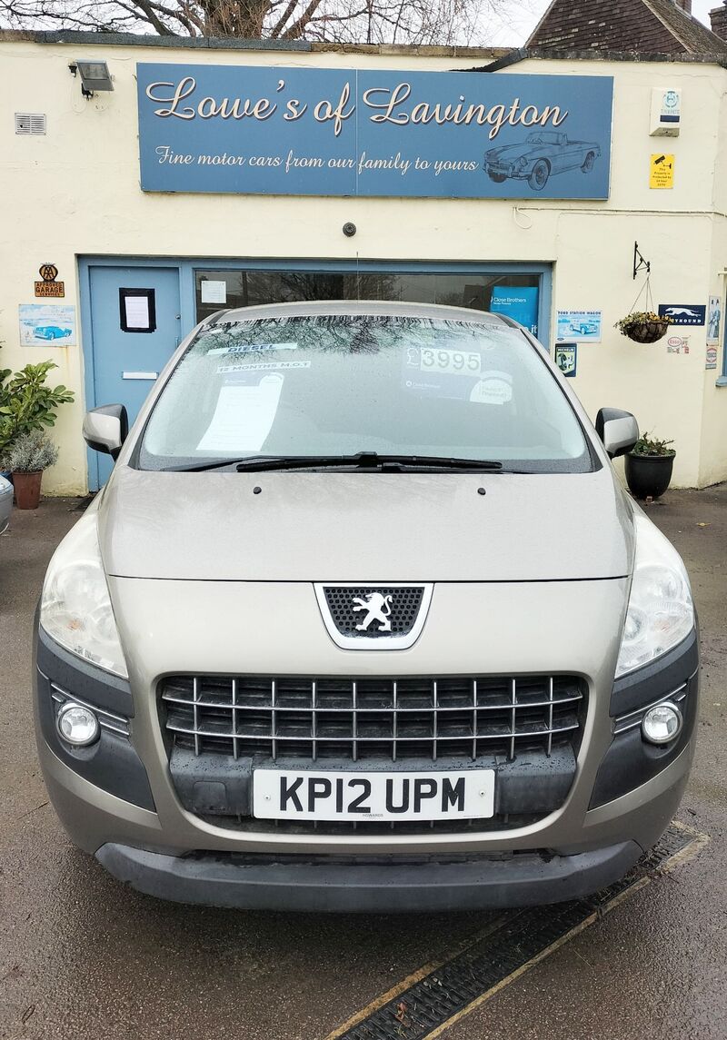 View PEUGEOT 3008 HDI ACTIVE